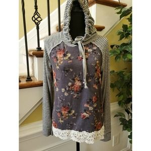 Rewind Hoodie Pullover Size Medium NWT